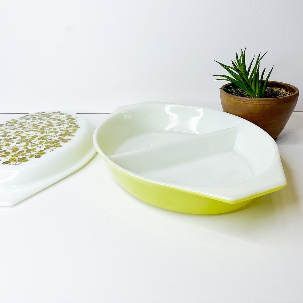 VINTAGE Pyrex Avocado Green Olive Pattern Casserole Dish With Lid MCM Retro - Picture 9 of 10
